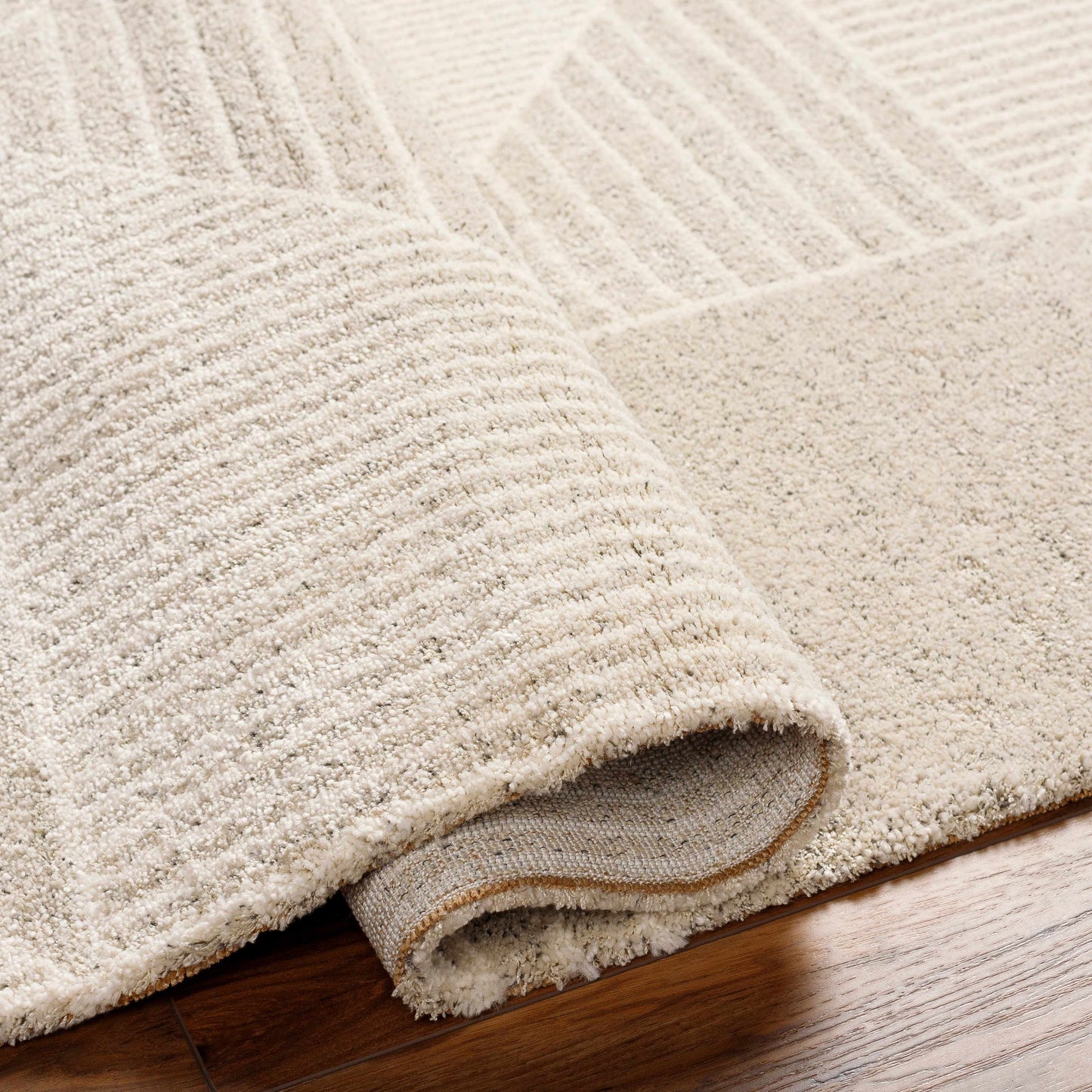 Almas Luxe  Rug